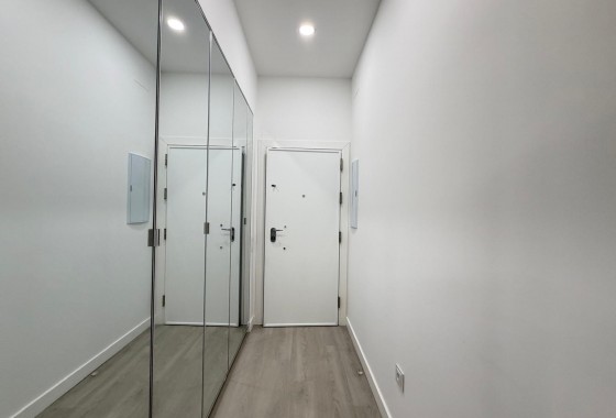 Resale - Apartment / flat - Torrevieja - Playa del Cura