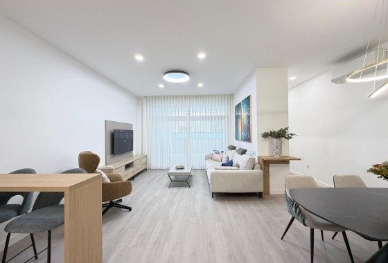Resale - Apartment / flat - Torrevieja - Playa del Cura