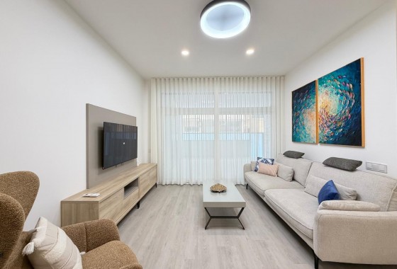 Resale - Apartment / flat - Torrevieja - Playa del Cura