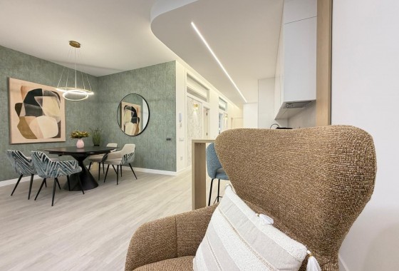 Resale - Apartment / flat - Torrevieja - Playa del Cura