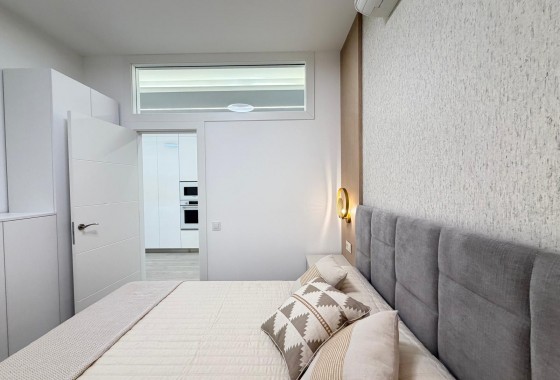 Resale - Apartment / flat - Torrevieja - Playa del Cura