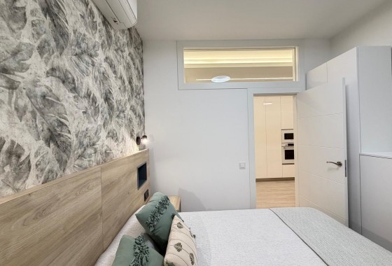 Resale - Apartment / flat - Torrevieja - Playa del Cura