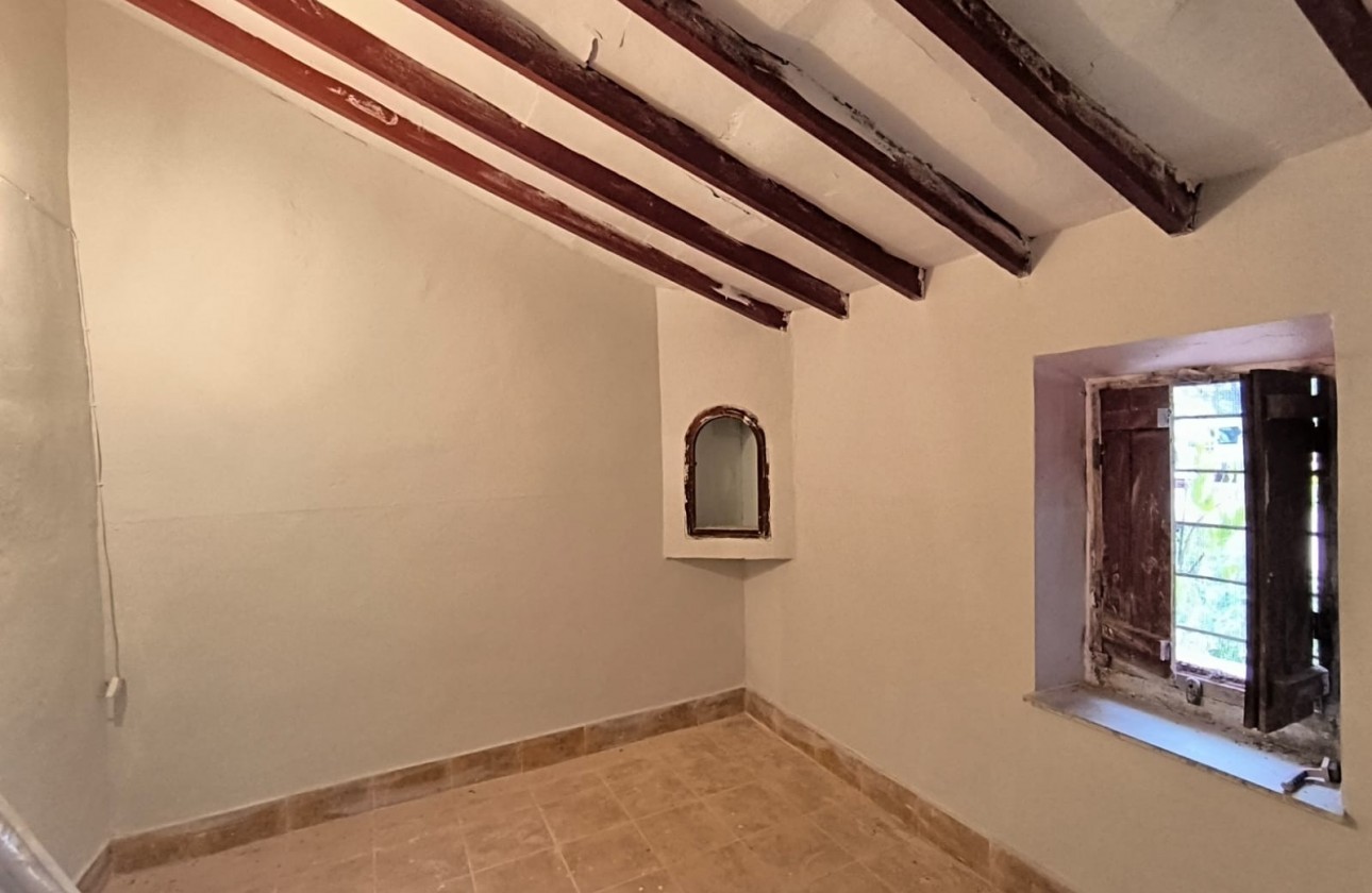 Revente - Property - Yecla - Inland