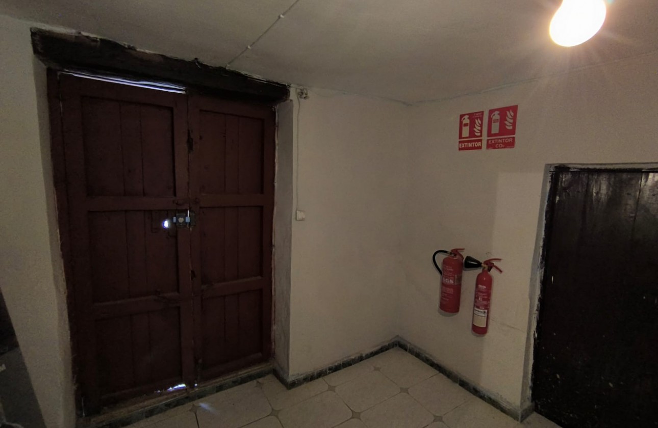 Revente - Property - Yecla - Inland