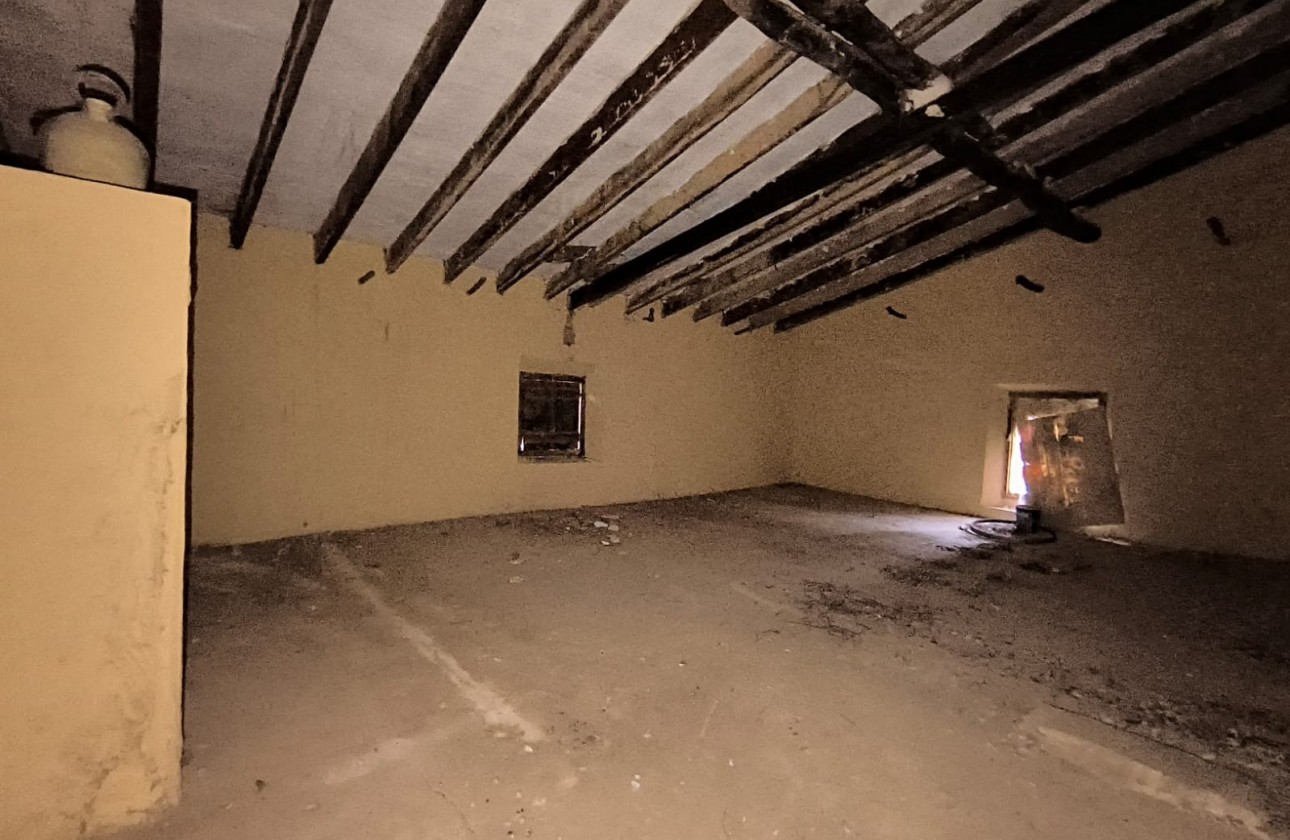 Revente - Property - Yecla - Inland