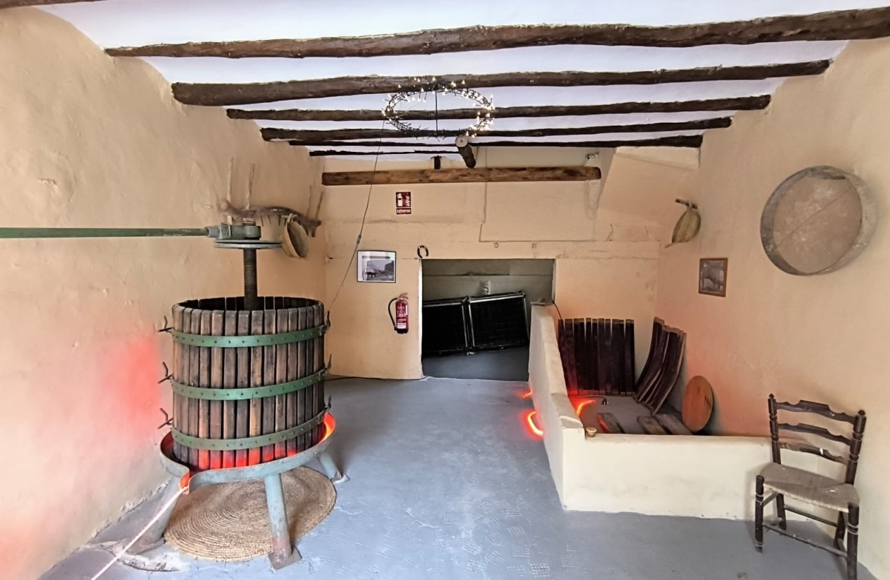 Revente - Property - Yecla - Inland