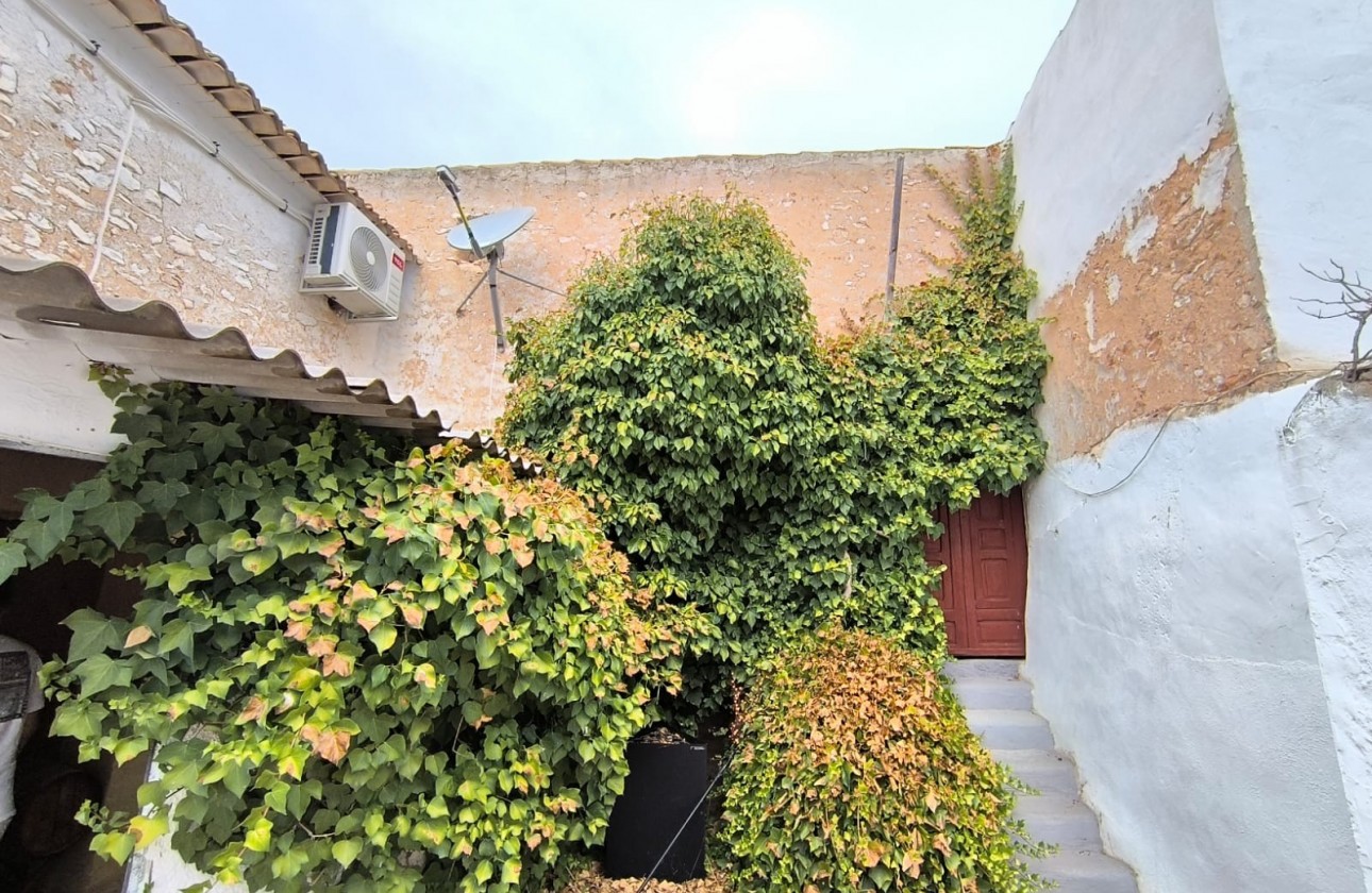Revente - Property - Yecla - Inland