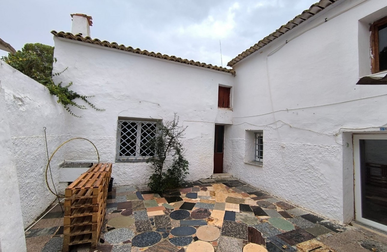 Revente - Property - Yecla - Inland