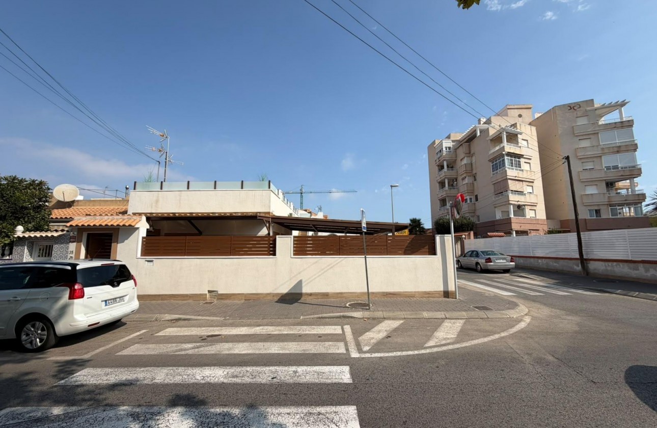 Reventa - Chalet - Torrevieja - Nueva Torrevieja