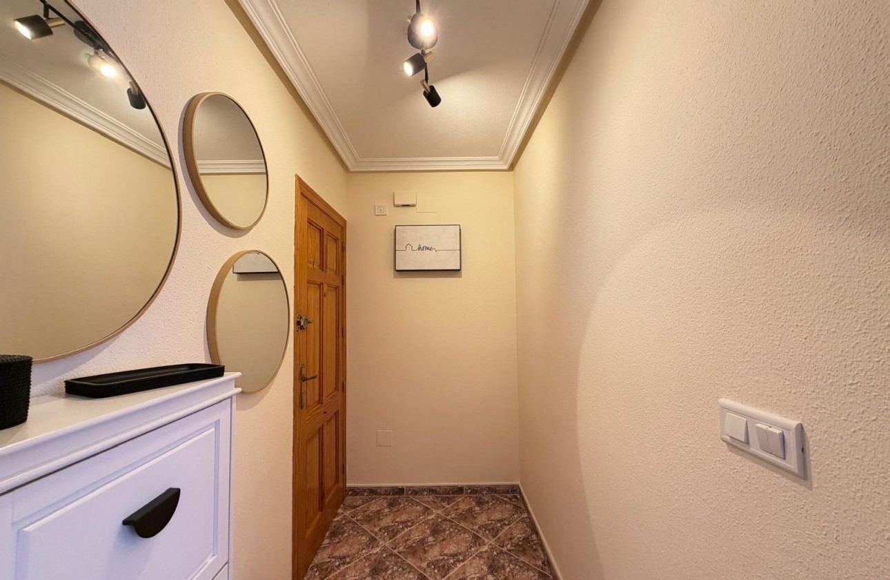 Resale - Apartment / flat - Torrevieja - Centro