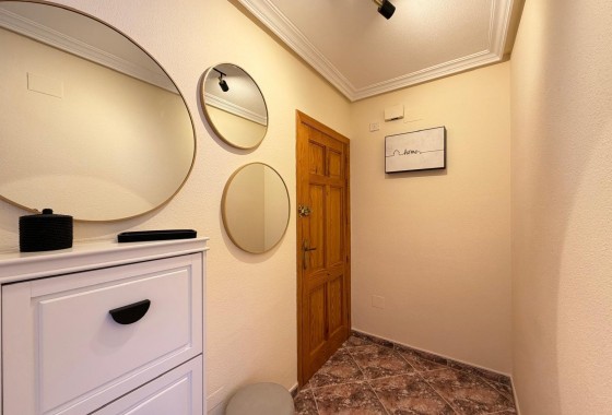 Resale - Apartment / flat - Torrevieja - Centro