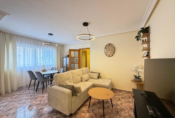 Resale - Apartment / flat - Torrevieja - Centro