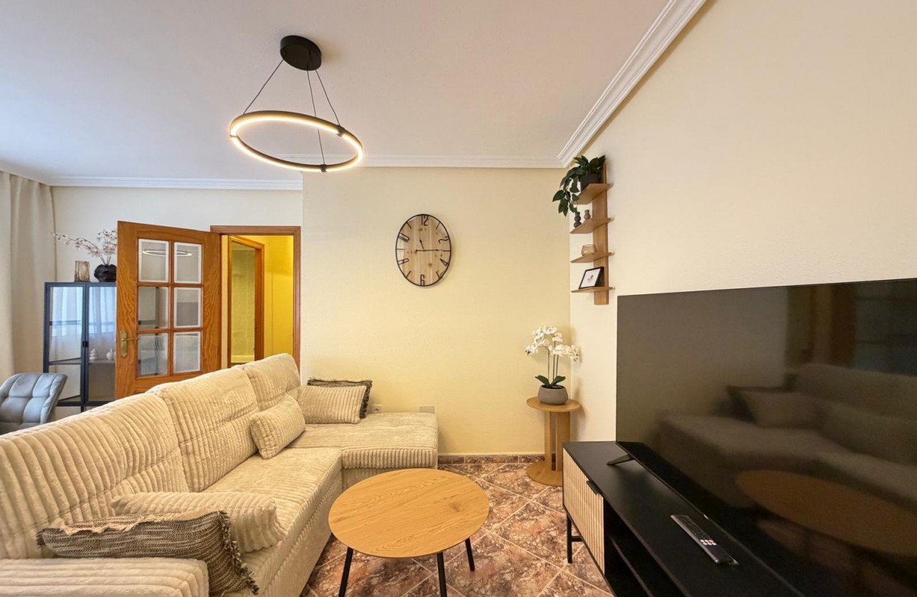 Resale - Apartment / flat - Torrevieja - Centro