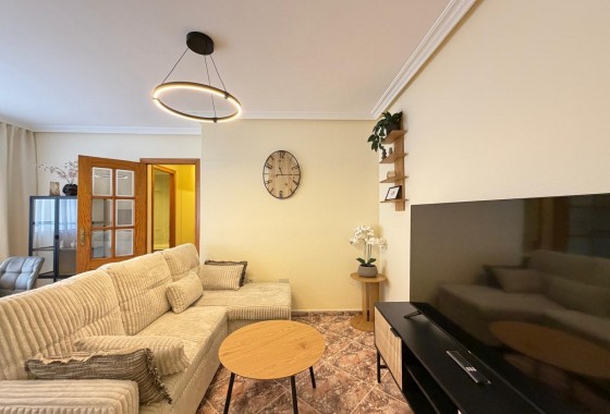 Resale - Apartment / flat - Torrevieja - Centro