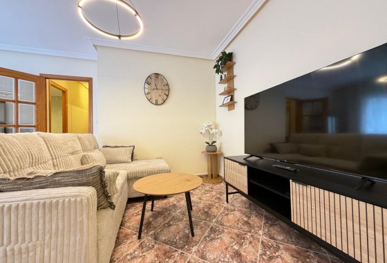 Resale - Apartment / flat - Torrevieja - Centro
