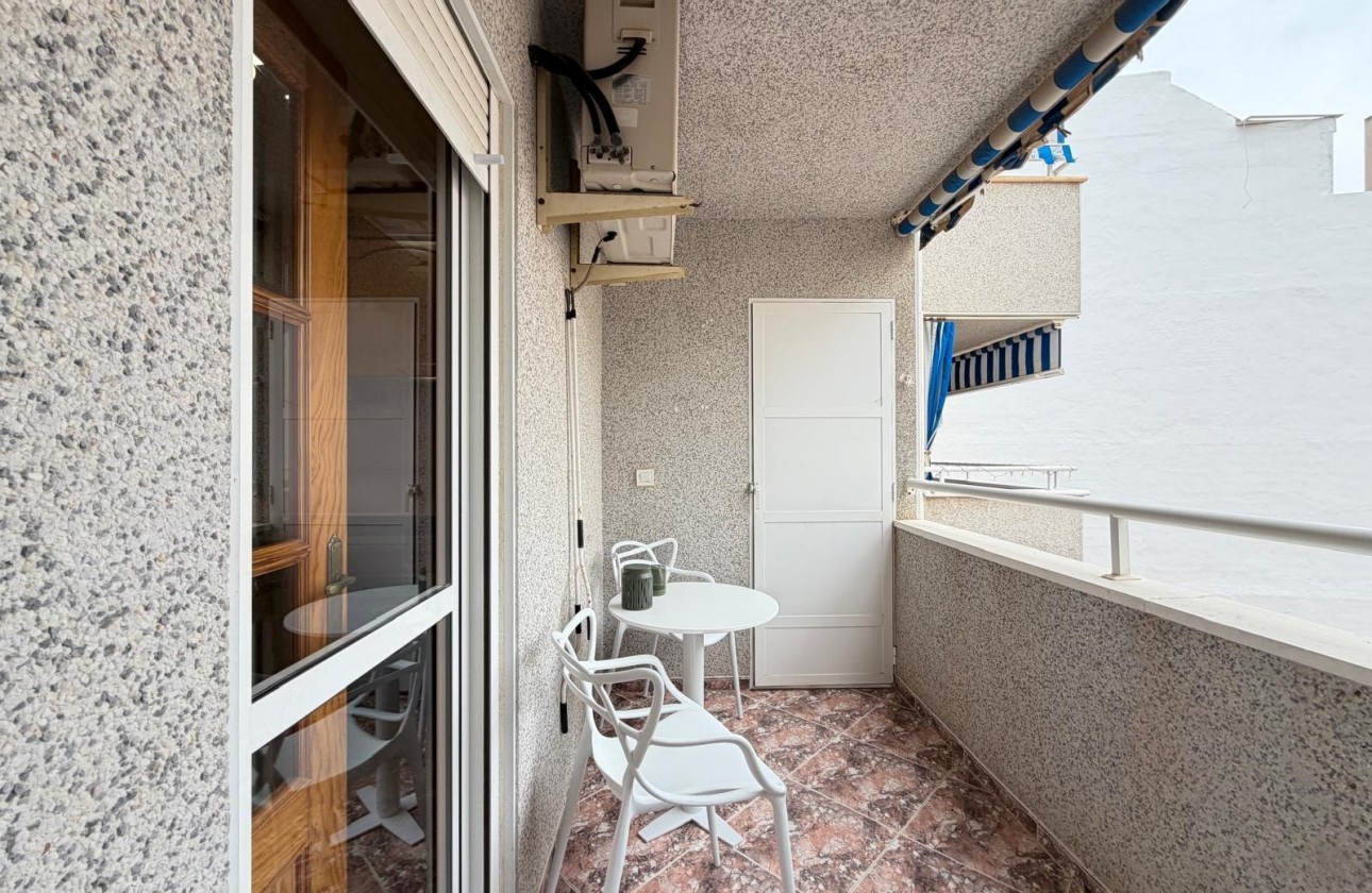 Resale - Apartment / flat - Torrevieja - Centro