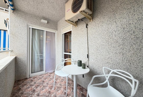 Resale - Apartment / flat - Torrevieja - Centro