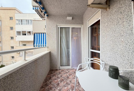Resale - Apartment / flat - Torrevieja - Centro