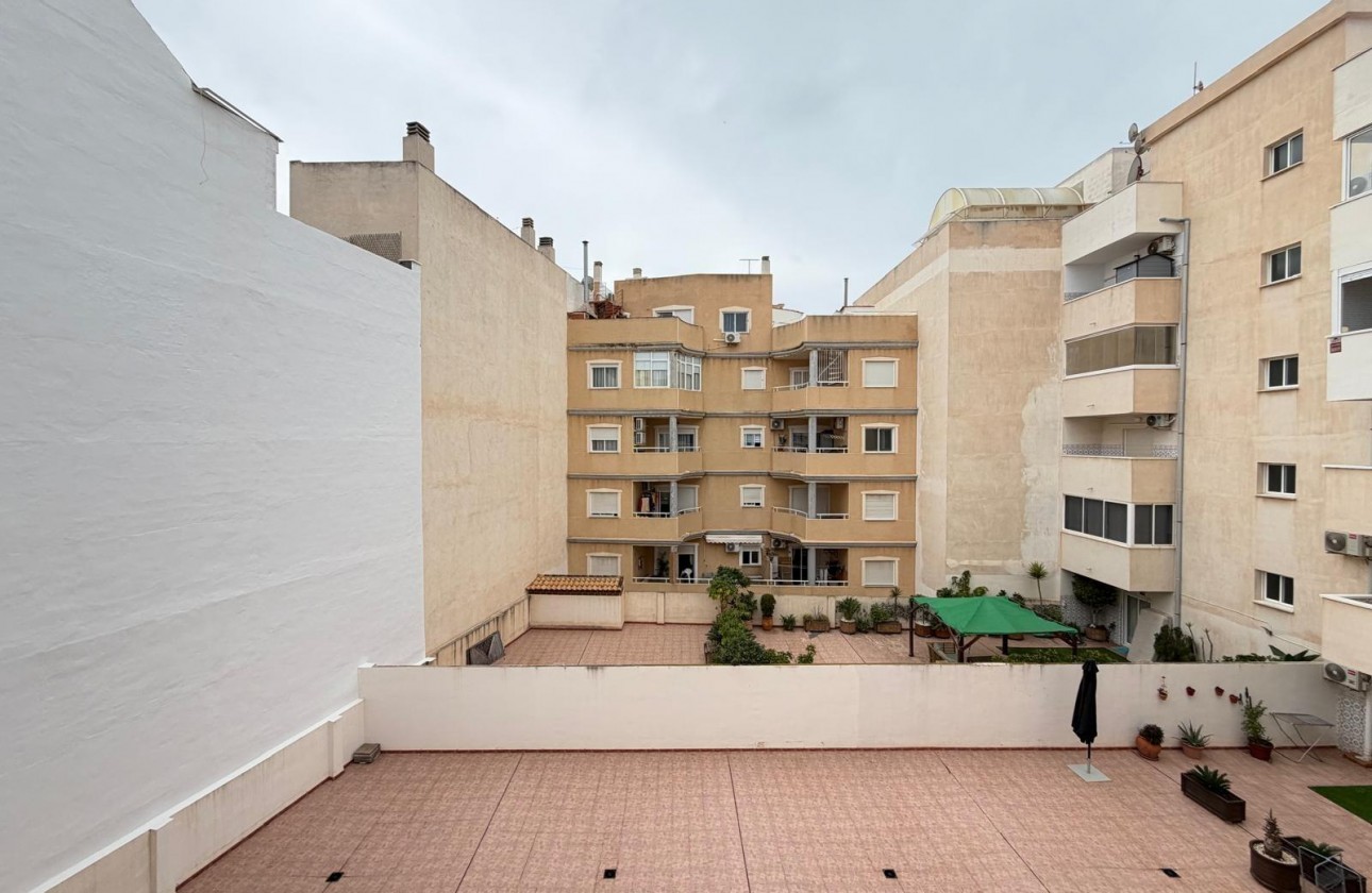 Resale - Apartment / flat - Torrevieja - Centro