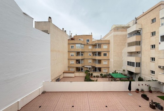 Resale - Apartment / flat - Torrevieja - Centro