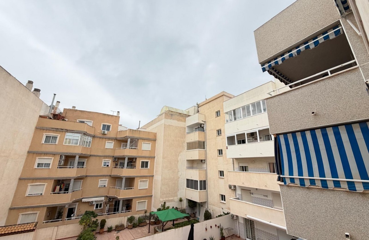 Resale - Apartment / flat - Torrevieja - Centro
