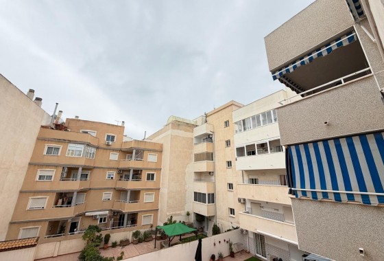 Resale - Apartment / flat - Torrevieja - Centro