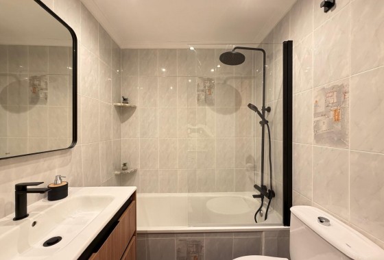 Resale - Apartment / flat - Torrevieja - Centro