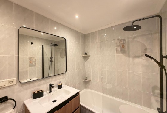 Resale - Apartment / flat - Torrevieja - Centro
