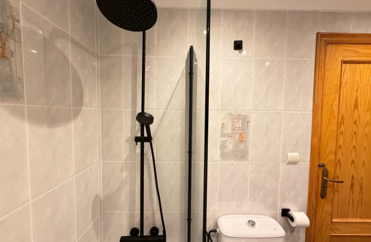 Resale - Apartment / flat - Torrevieja - Centro
