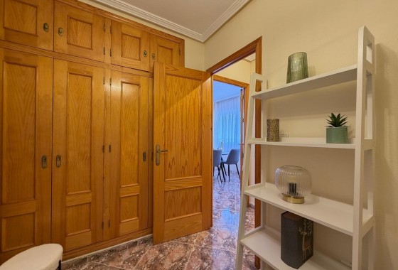Resale - Apartment / flat - Torrevieja - Centro