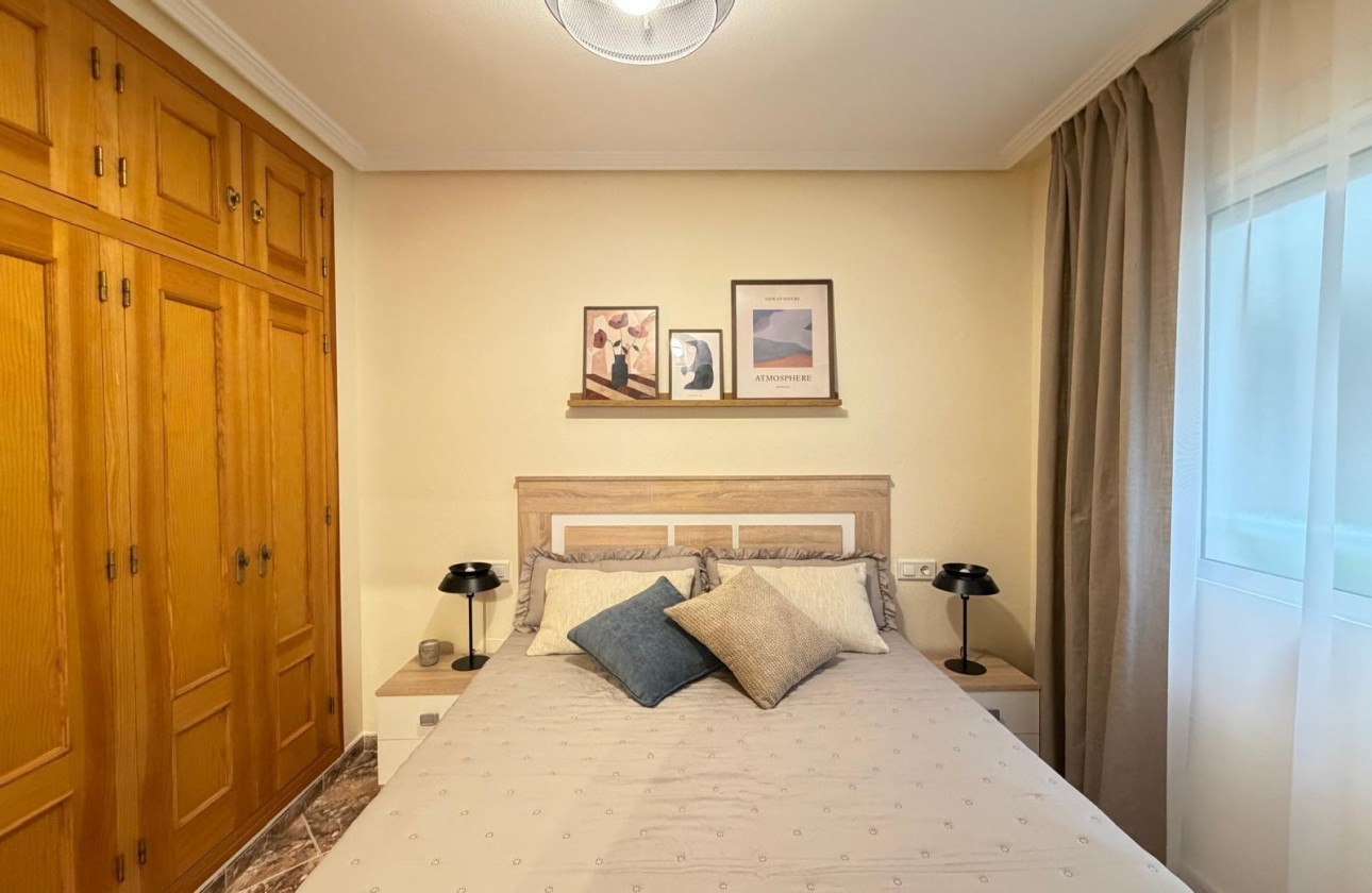 Resale - Apartment / flat - Torrevieja - Centro