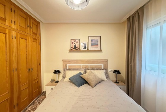 Resale - Apartment / flat - Torrevieja - Centro