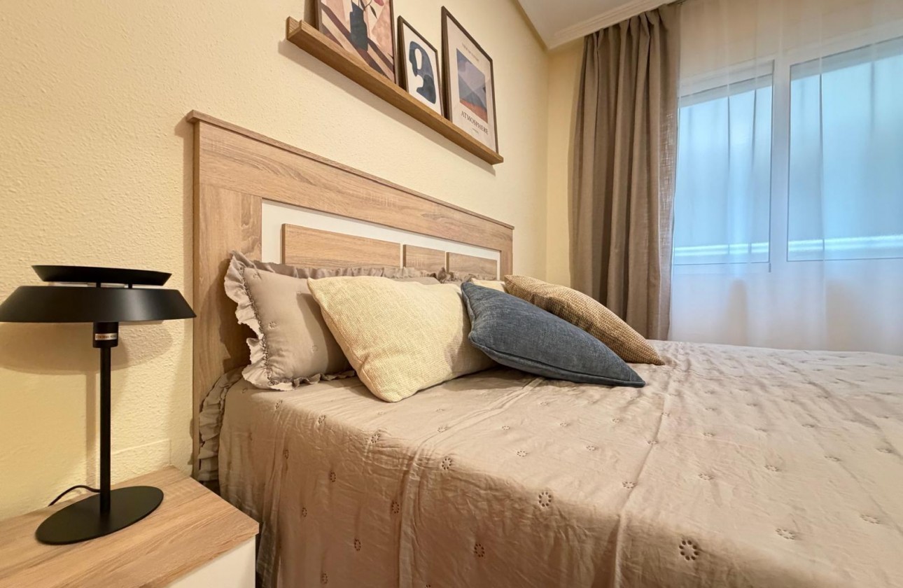 Resale - Apartment / flat - Torrevieja - Centro
