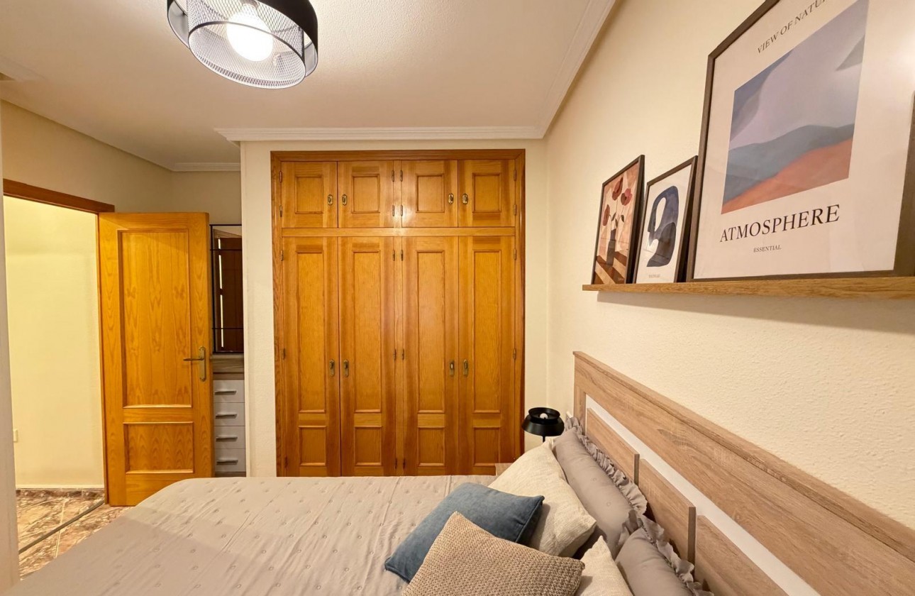 Resale - Apartment / flat - Torrevieja - Centro