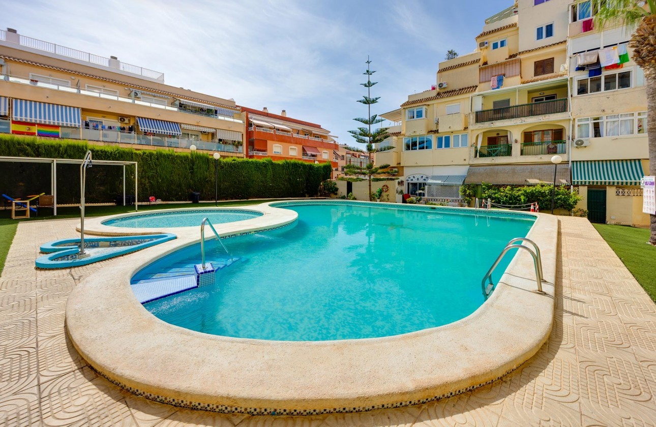 Resale - Apartment / flat - Torrevieja - Costa Blanca