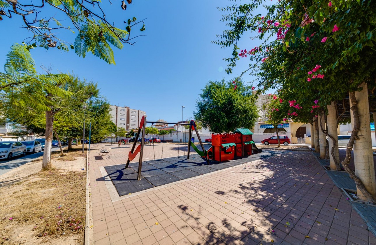 Resale - Apartment / flat - Torrevieja - Costa Blanca