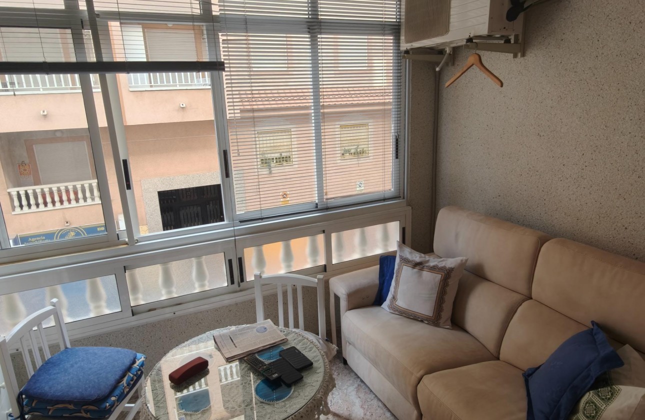 Resale - Apartment / flat - Torrevieja - Playa del Cura