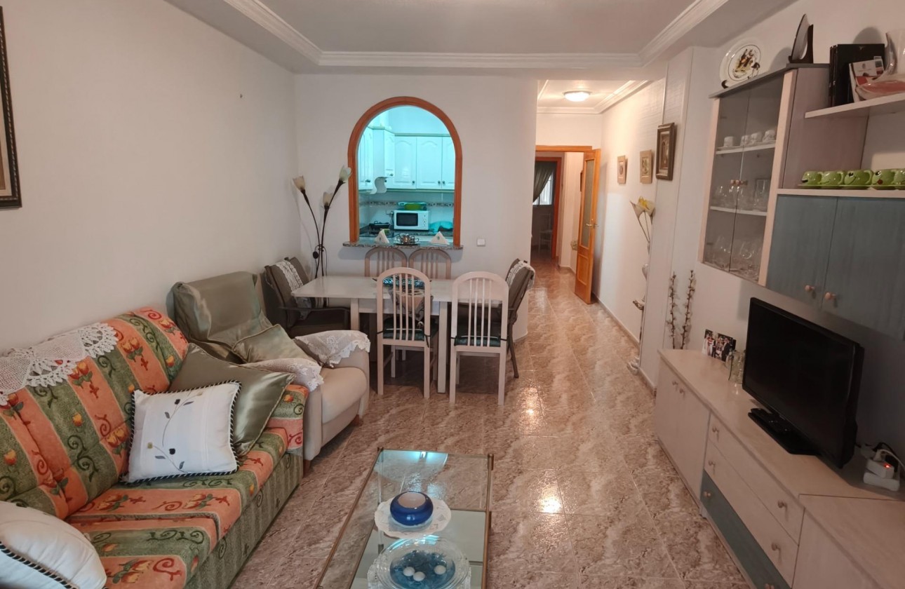 Resale - Apartment / flat - Torrevieja - Playa del Cura