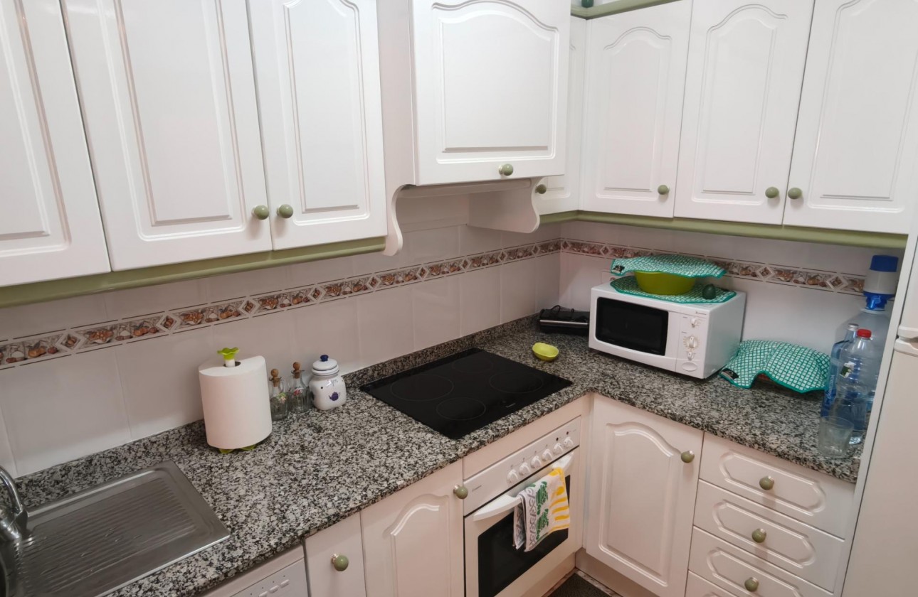 Resale - Apartment / flat - Torrevieja - Playa del Cura