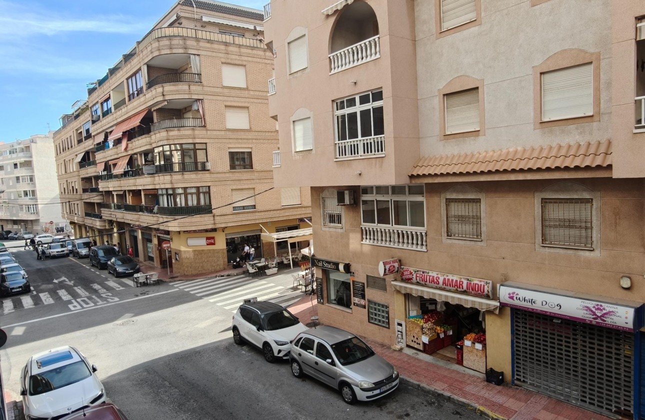 Resale - Apartment / flat - Torrevieja - Playa del Cura