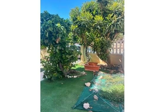 Revente - Villa - Orihuela Costa - Lomas de Cabo Roig