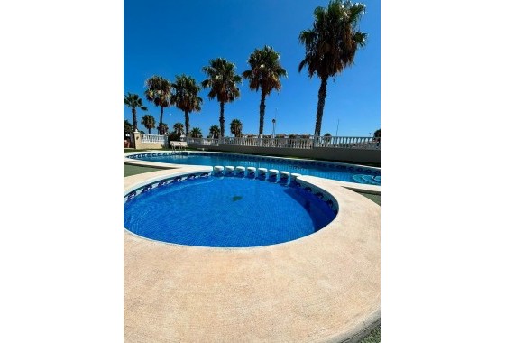 Revente - Villa - Orihuela Costa - Lomas de Cabo Roig