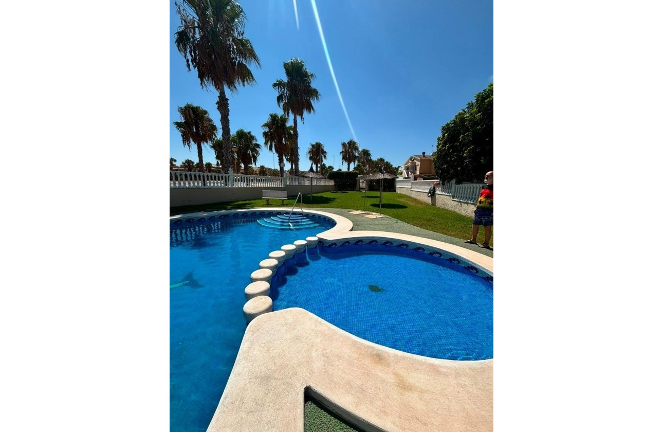 Revente - Villa - Orihuela Costa - Lomas de Cabo Roig