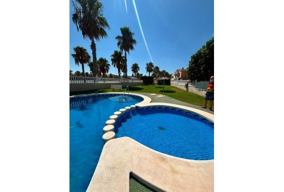 Revente - Villa - Orihuela Costa - Lomas de Cabo Roig