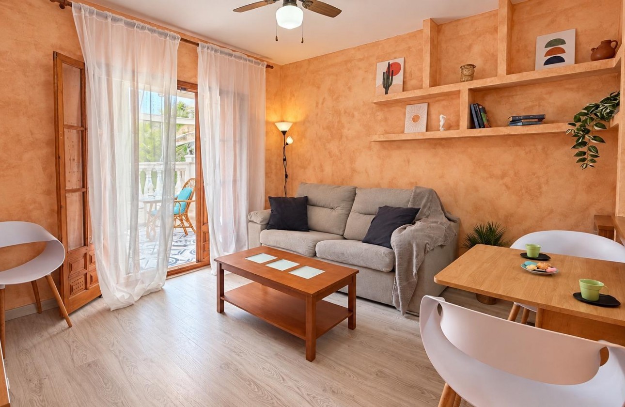 Resale - Apartment / flat - Torrevieja - Playa de los Locos