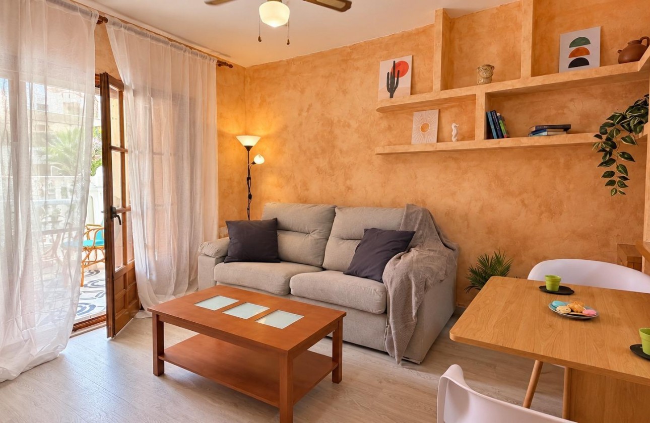 Resale - Apartment / flat - Torrevieja - Playa de los Locos