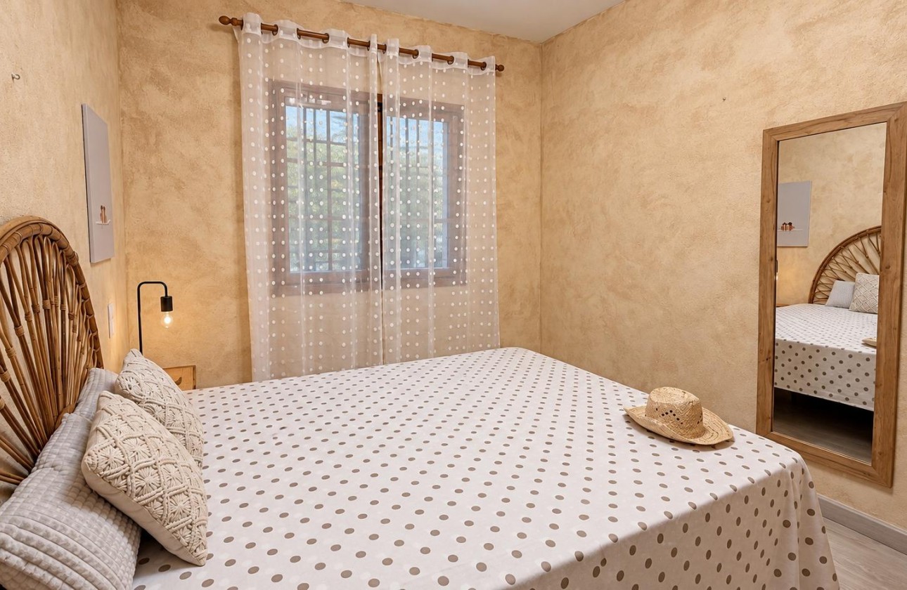 Resale - Apartment / flat - Torrevieja - Playa de los Locos