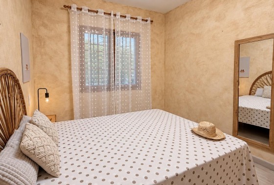 Resale - Apartment / flat - Torrevieja - Playa de los Locos