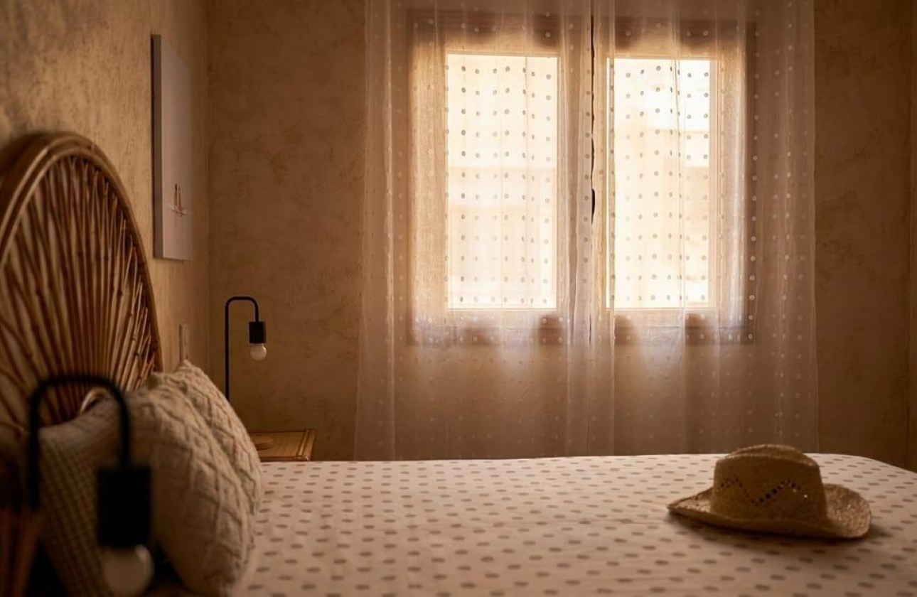 Resale - Apartment / flat - Torrevieja - Playa de los Locos
