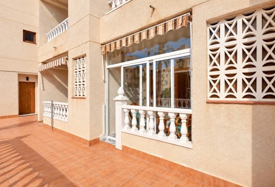 Resale - Apartment / flat - Torrevieja - Playa de los Locos